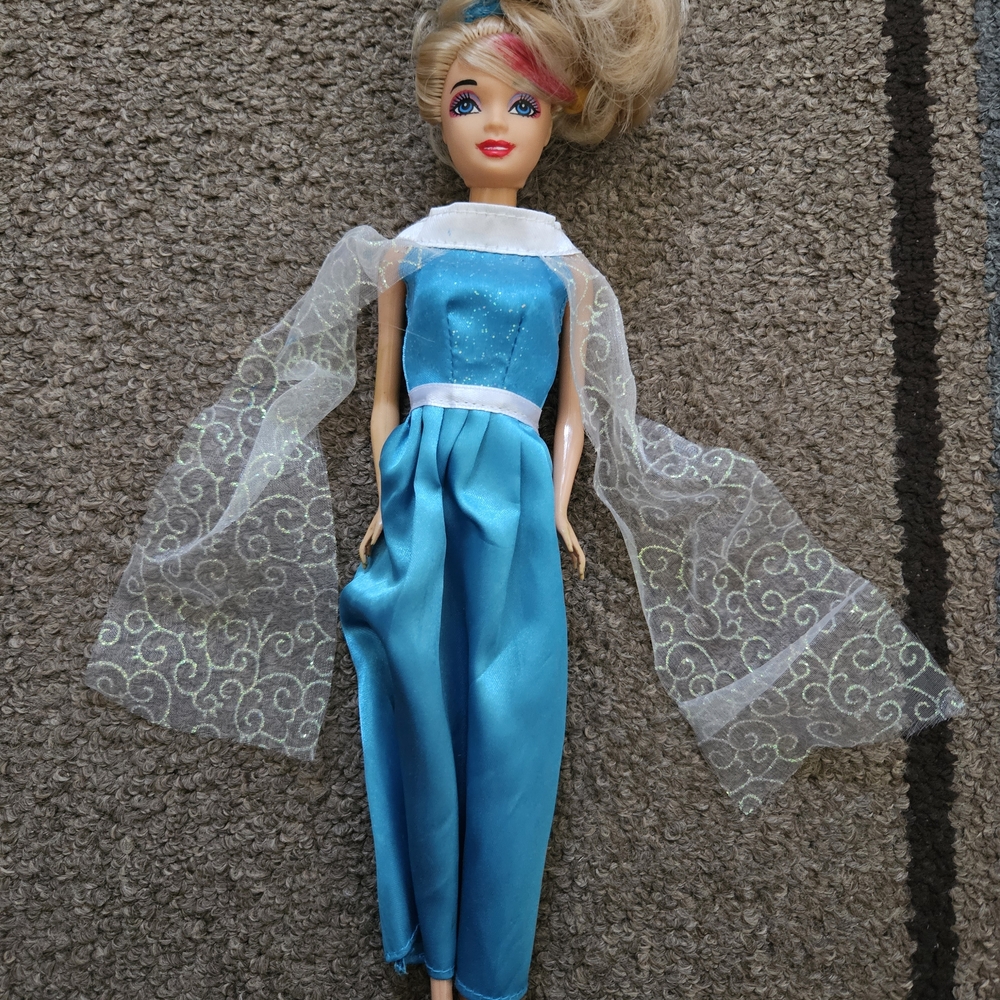 2015 Mattel Disney Cinderella Barbie Doll